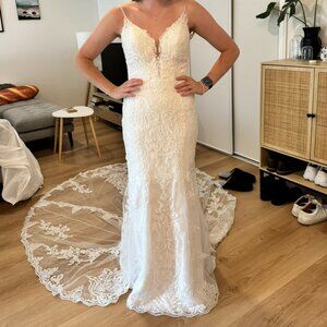Wedding Dress - Stella York 6574 - Fit and Flare